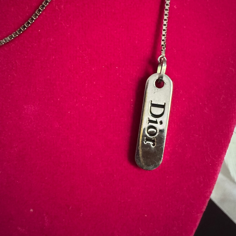 Dior Silver Chain Necklace with Logo Pendant - Picture 2 of 8
